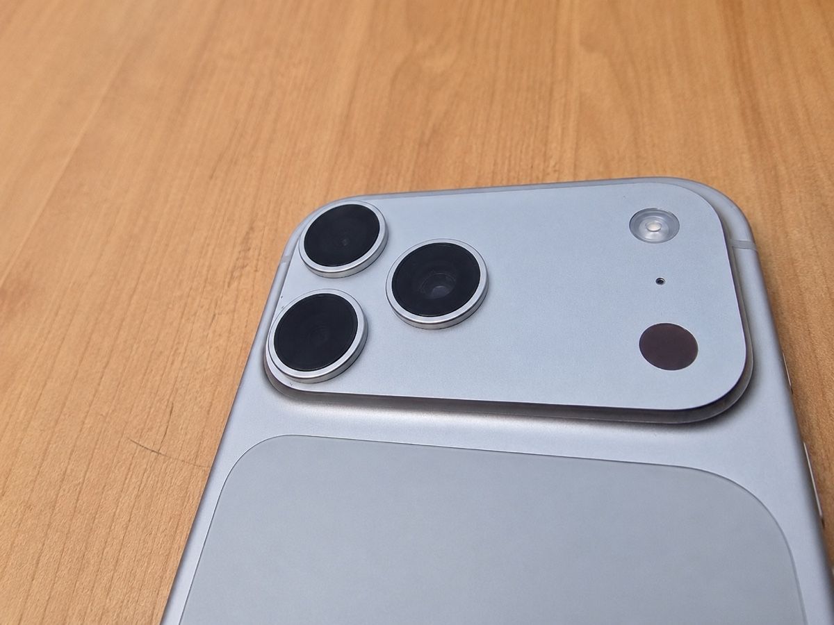 Apple Handys / Smartphones: iPhone 17 Pro Max 256GB, Silber – Neu (gemäss Beschreibung) aus Luzern von MDluzern 3