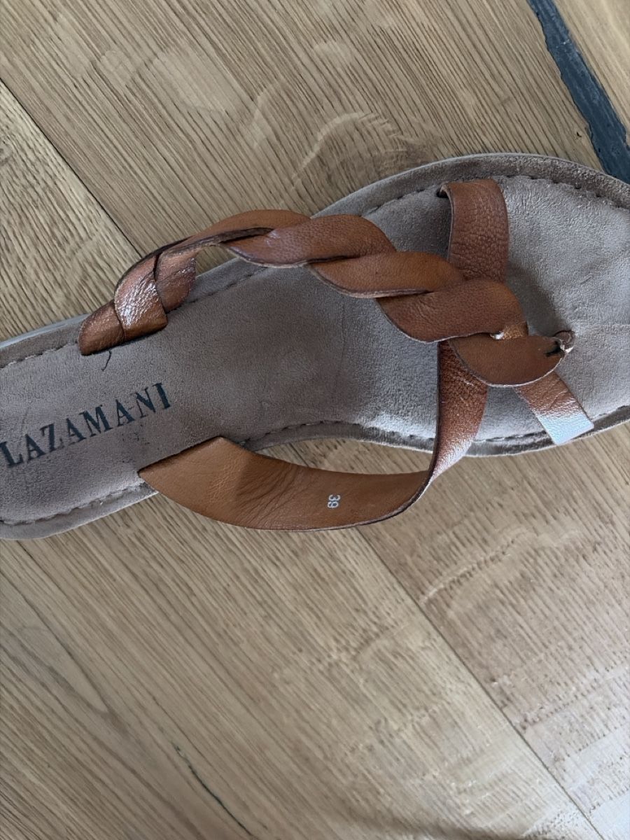 Lazamani Damenschuhe: Lazamani Lederschlappen – Gebraucht aus Goldau von car_8v8h 2