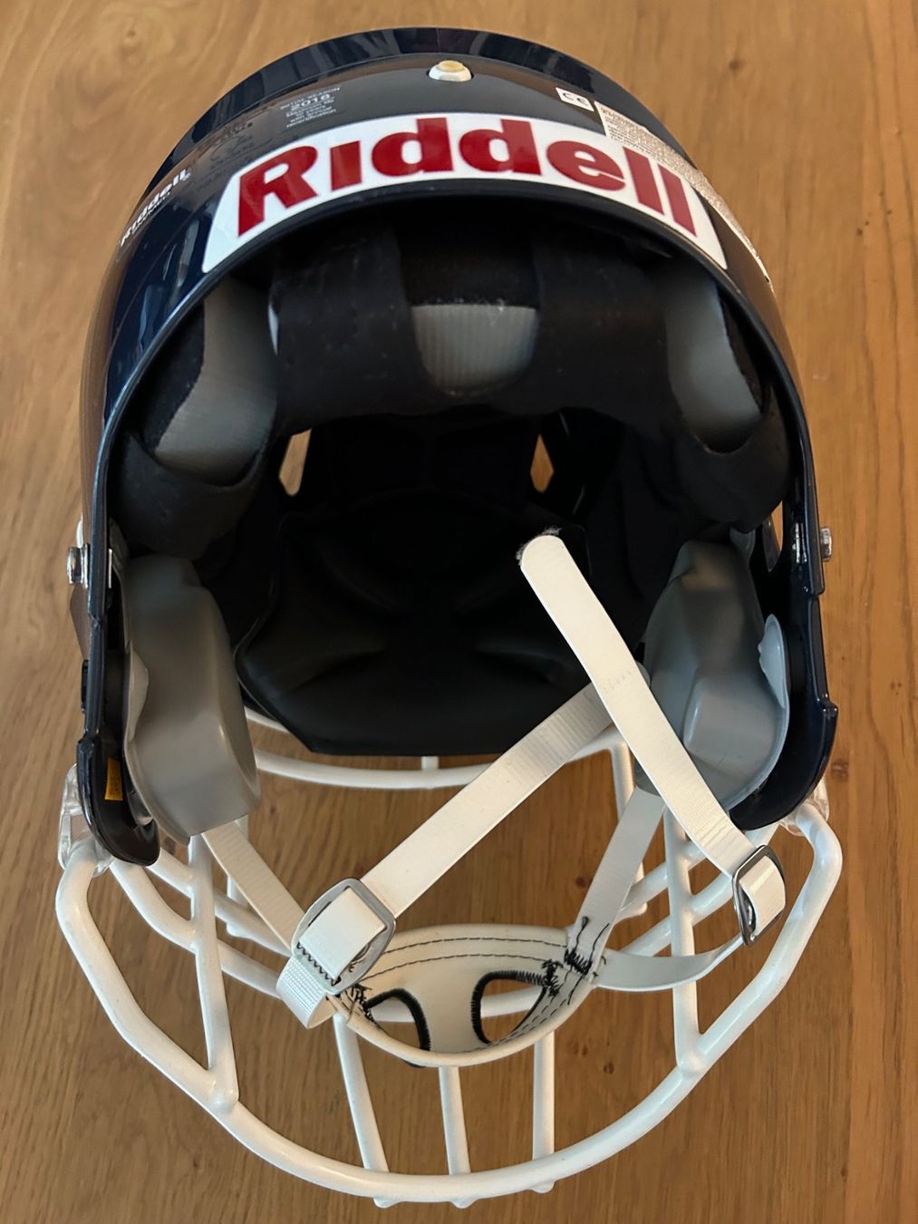 Gesichts- und Gehörschutz: RIDDELL Kinder Football Helm – Gebraucht aus Flawil von bridge28 2