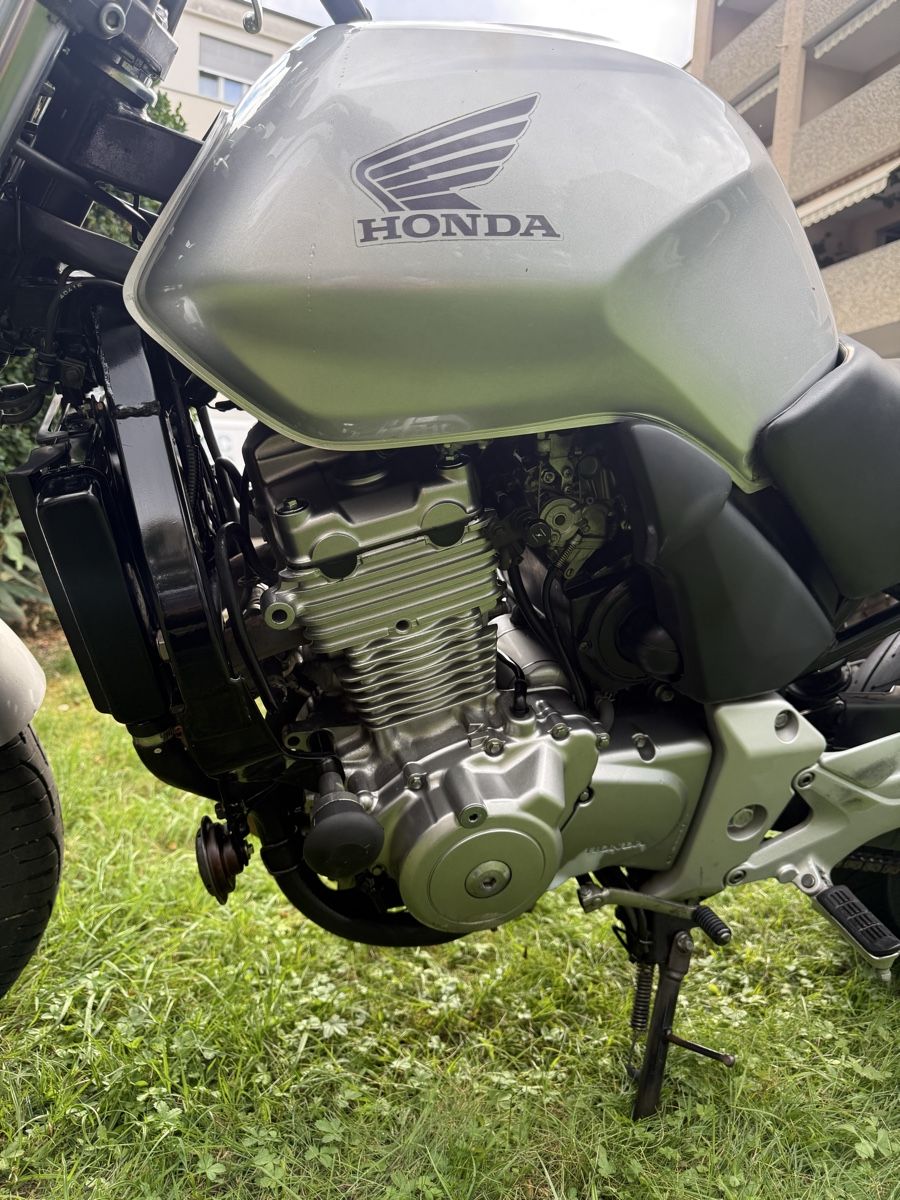 Honda Strada: HONDA CBF 500 A – Usato da Winterthur venduto da Fabio_46 4