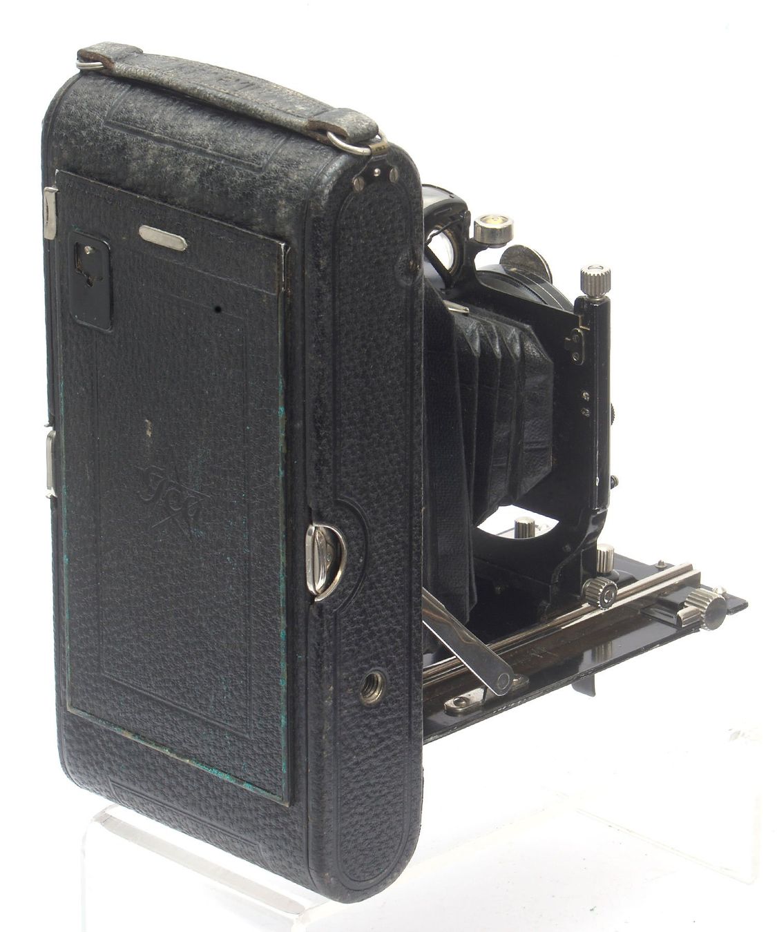 Fotocamera: gr. ICA Klappkamera mit Dominar 15cm 4.5 – Usato da Bubendorf venduto da zimmers_creativteam 2