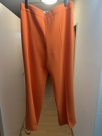 Zara Stoffhose, orange, Gr. 46, neuwertig für den Sommer
