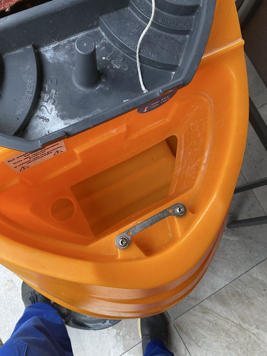 Tutte le macchine: TASKI Swingo Scheuersaugmaschine gebraucht orange – Usato da Biel/Bienne venduto da Zerim 6