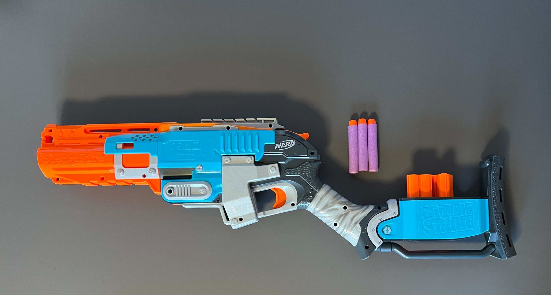 Nerf Spielzeuge: Nerf Zombie Strike Sledgefire – Gebraucht aus Hitzkirch von  1