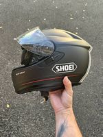 Helm Shoei