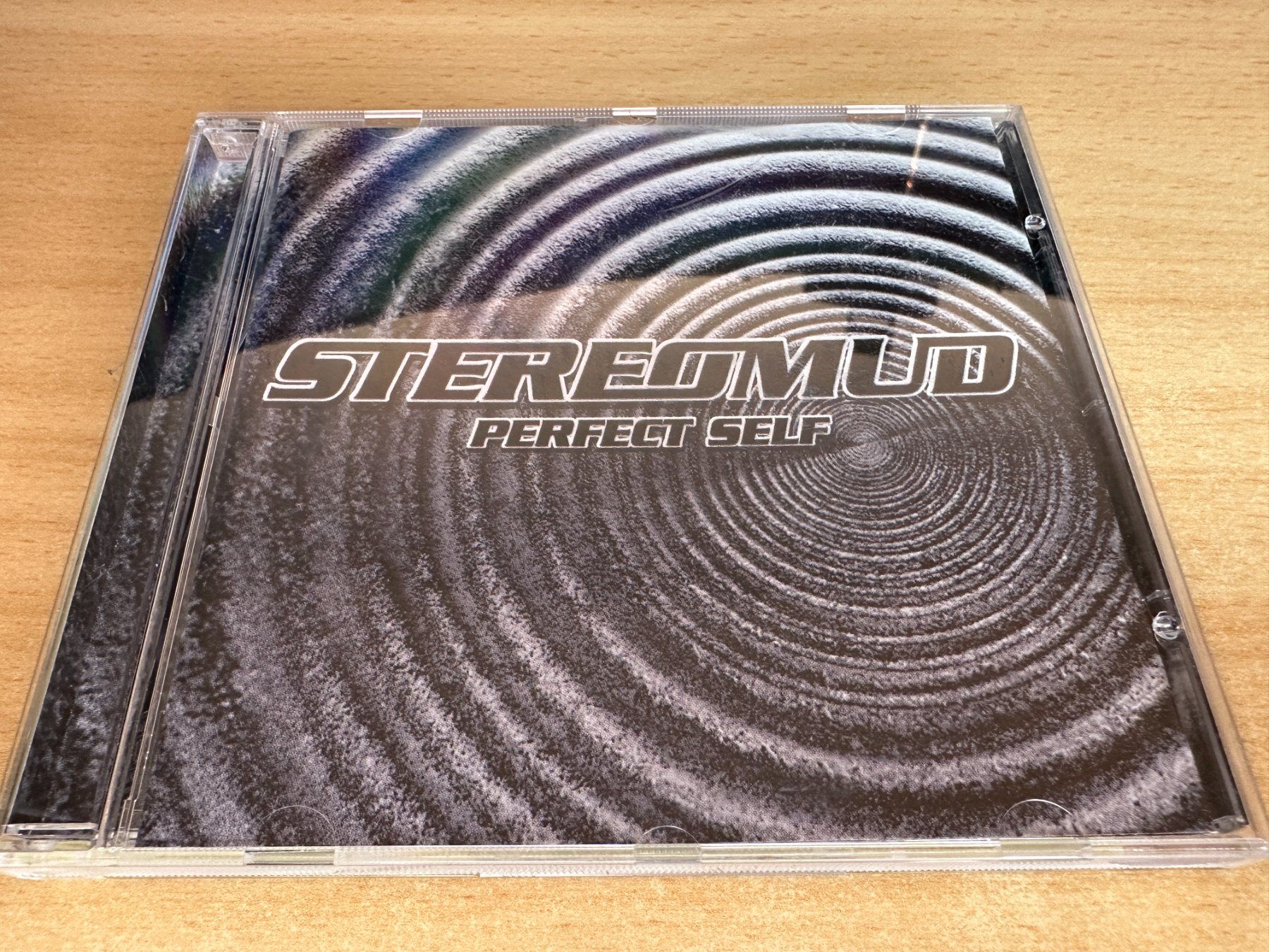 CD: C3 Stereomud – Perfect Self – Usato da Rikon im Tösstal venduto da Alpenmutz
