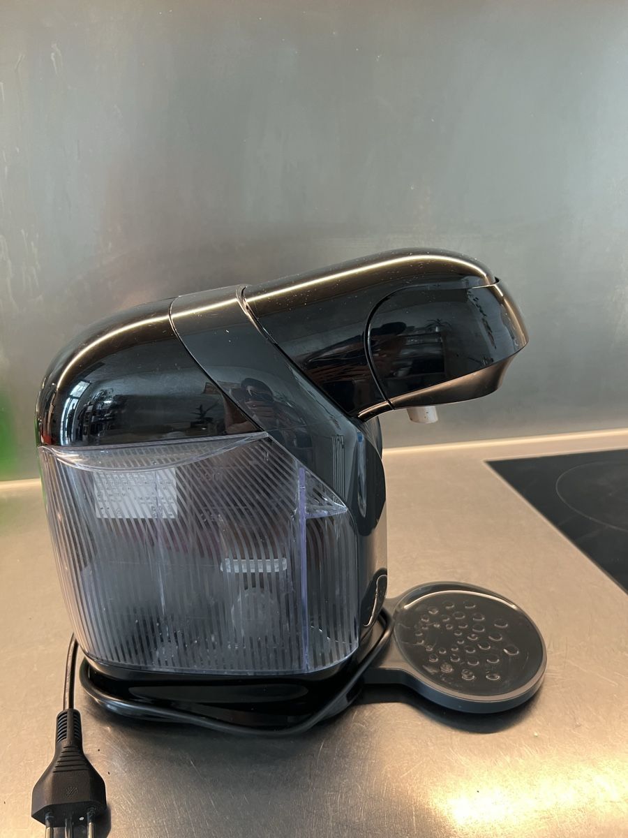 Bosch Kaffeemaschinen & Espressomaschinen: Bosch Tassimo coffee machine +2x reusable coffee pods – Gebraucht aus Zürich von Mariia_burlachenko 3