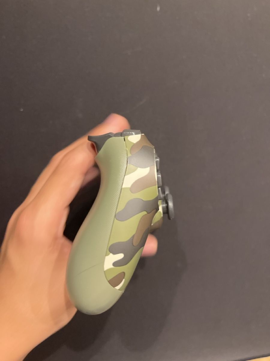 Sony Controller: Ps4 Camongflash Controller – Gebraucht aus Flawil von Poltis 2