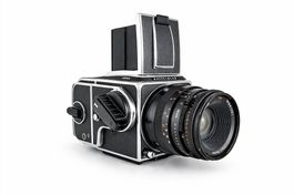 Hasselblad 503cw + chargeur film + objectif 