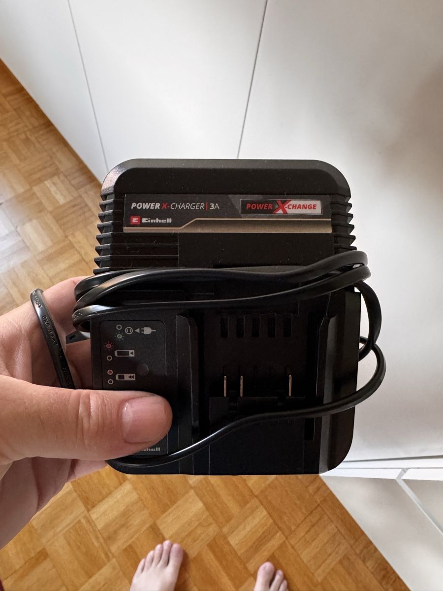 Caricatori & Batterie: Neue Einhell Power X-Change Akku 5.2Ah 18V mit Ladegerät – Nuovo (secondo la descrizione) da Berg TG venduto da Travis_ 1