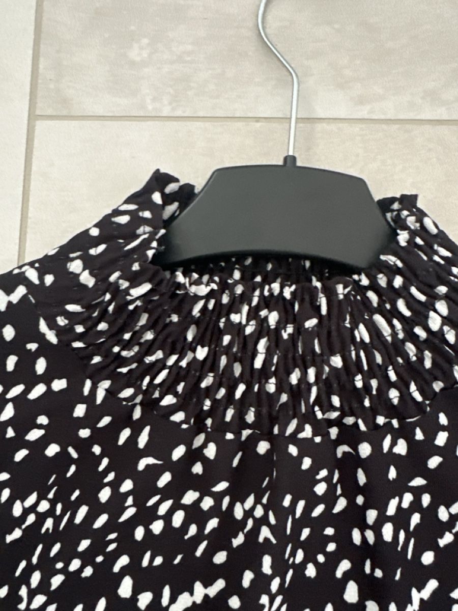 Camicette: Damen Bluse schwarz / weiss gepunktet – Usato da Zug venduto da Hehe 1