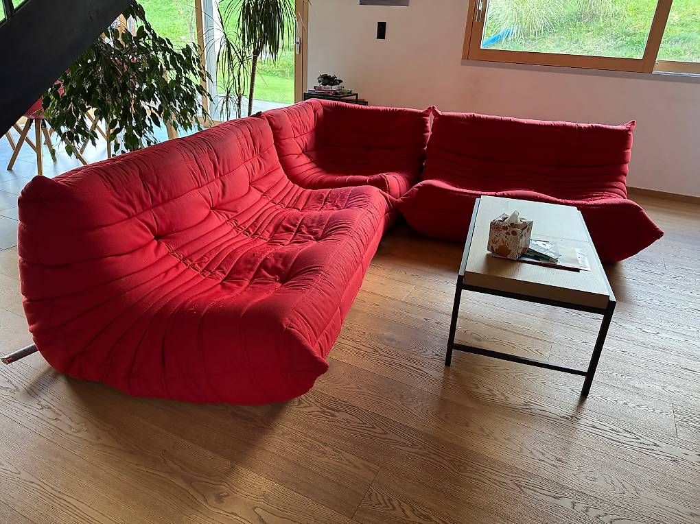 Divani: Canapé Togo original rouge – Usato da Versegères venduto da yan_d6g2