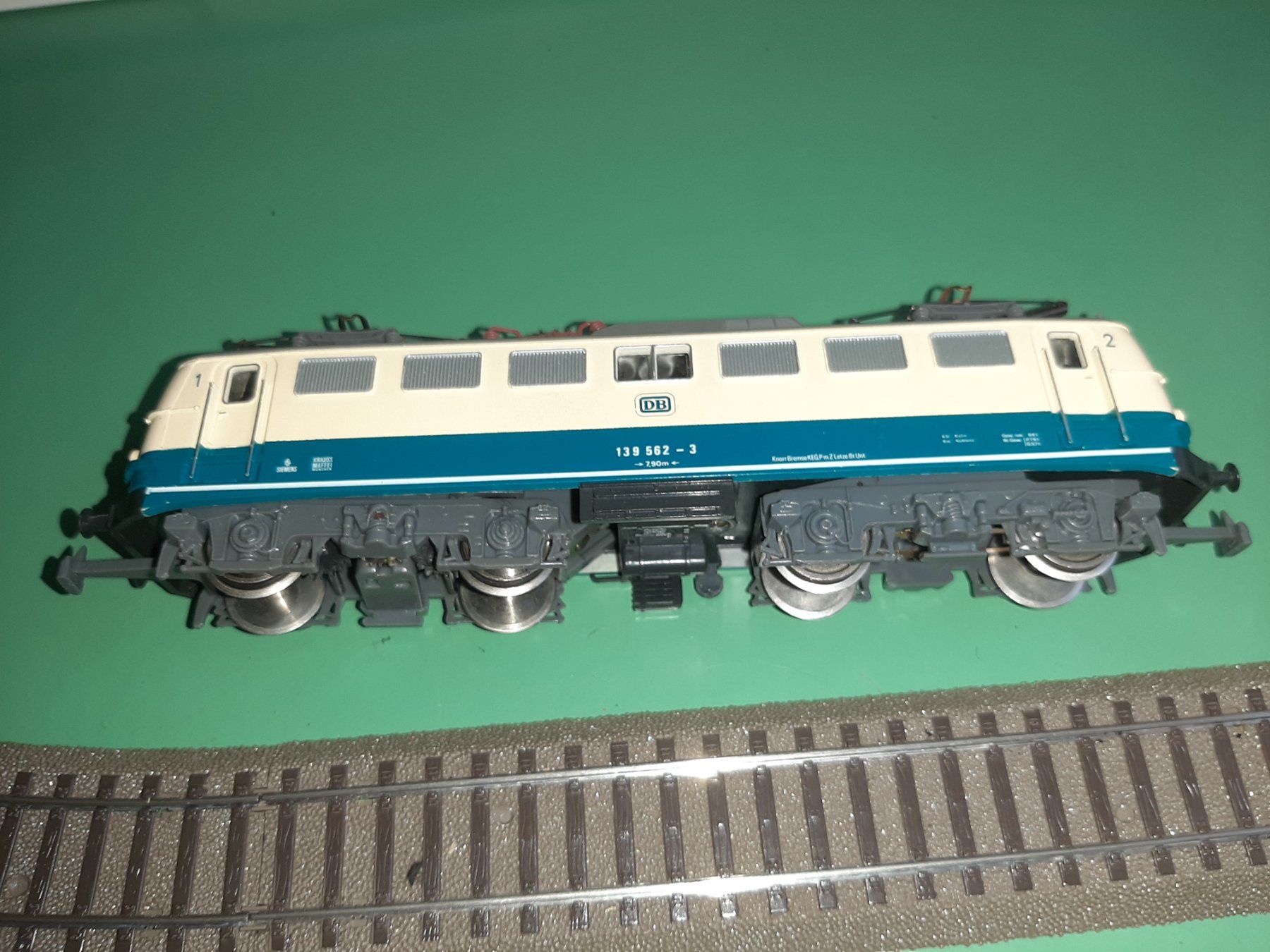 Jouef Modelleisenbahnen: JOUEF DB 139 562-3 – Gebraucht aus Avully von RIVALIS 1