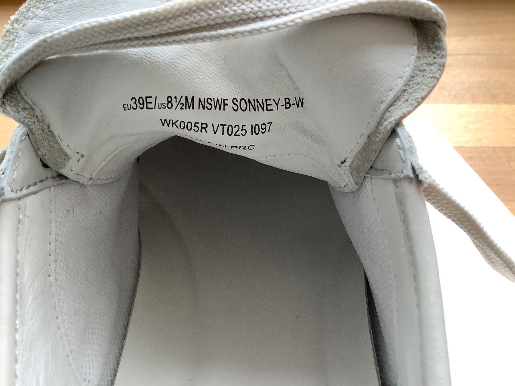 Bally Scarpe da donna: Bally Sneakers Sonney , 39 creme schwarz – Usato da Zürich venduto da Fkili 1