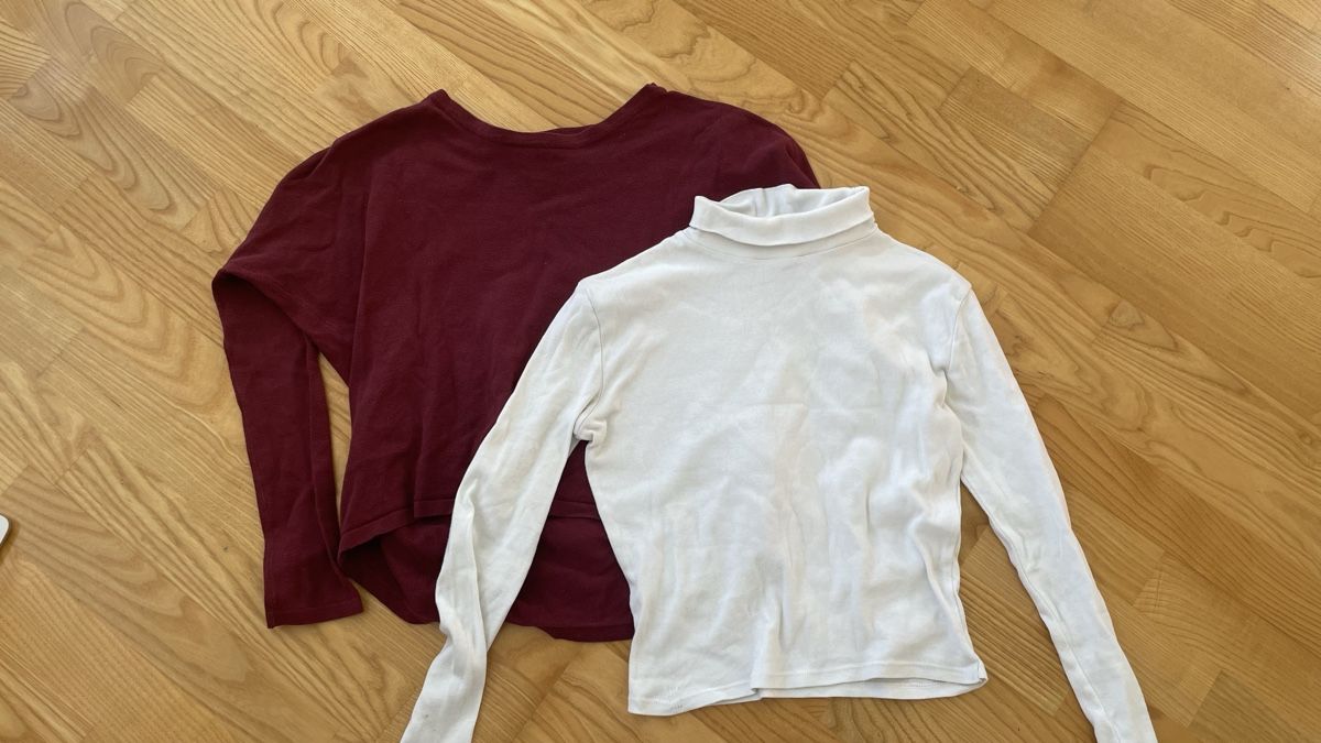Lotti di vestiti: Kleiderpaket: drei dünne cropped Pullover – Usato da Roggwil BE venduto da R.. 1