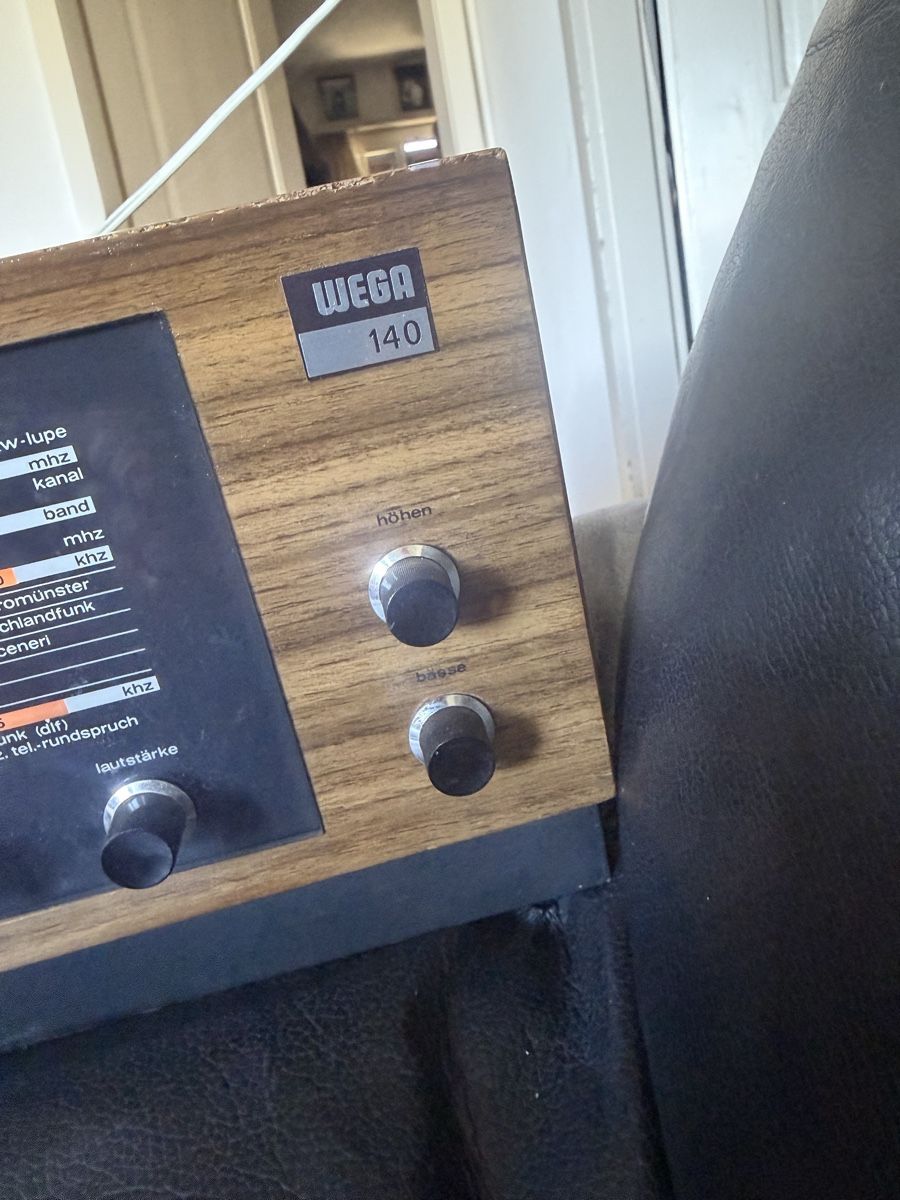 Radio: WEGA 140 TUBE RADIO – Usato da Baden venduto da noli.r 2