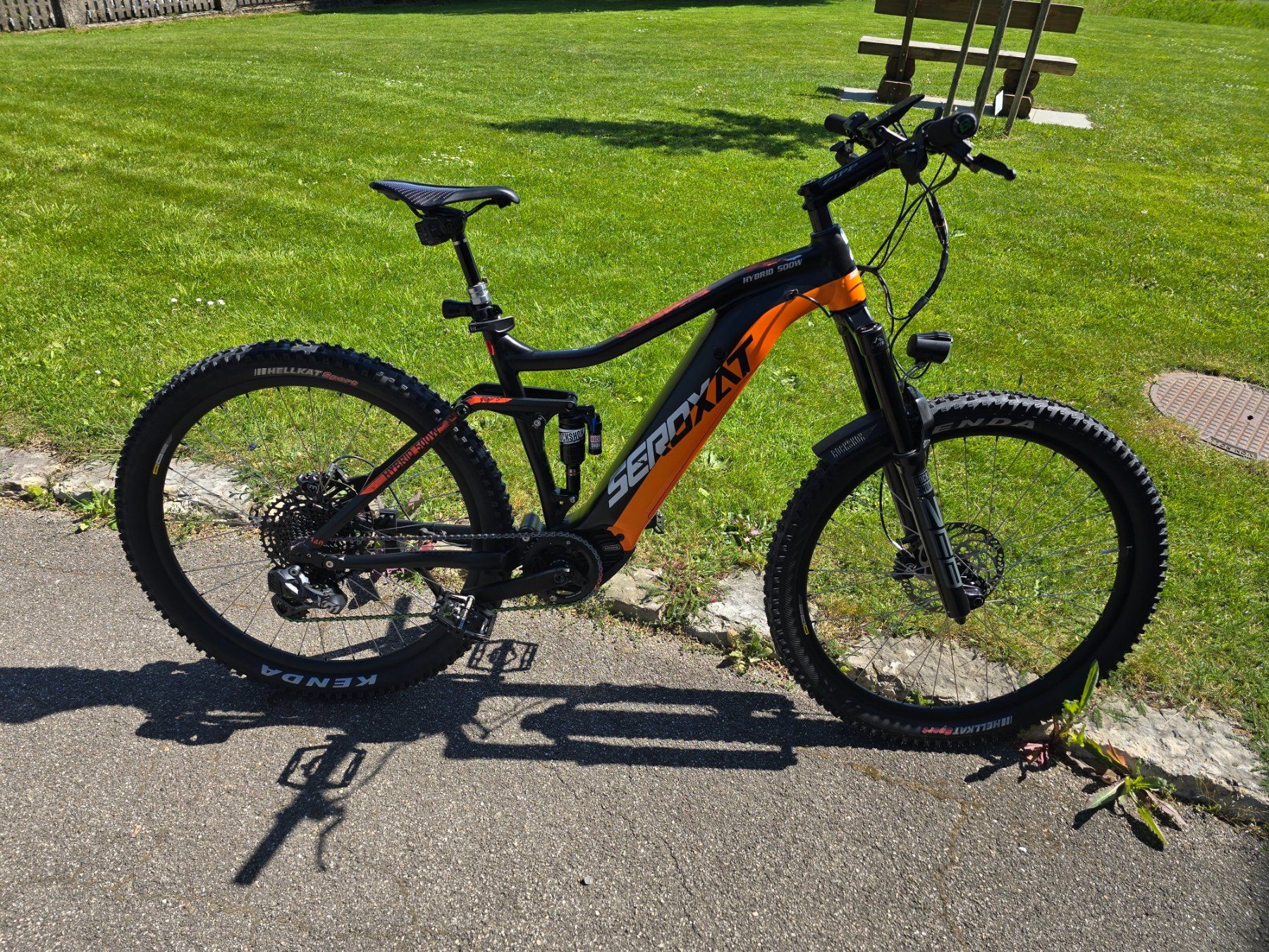 Biciclette: Custom Seroxat Fully E-MTB Bafang M600 Sattel /Schaltung AXS – Usato da Flumenthal venduto da Zermatty 1