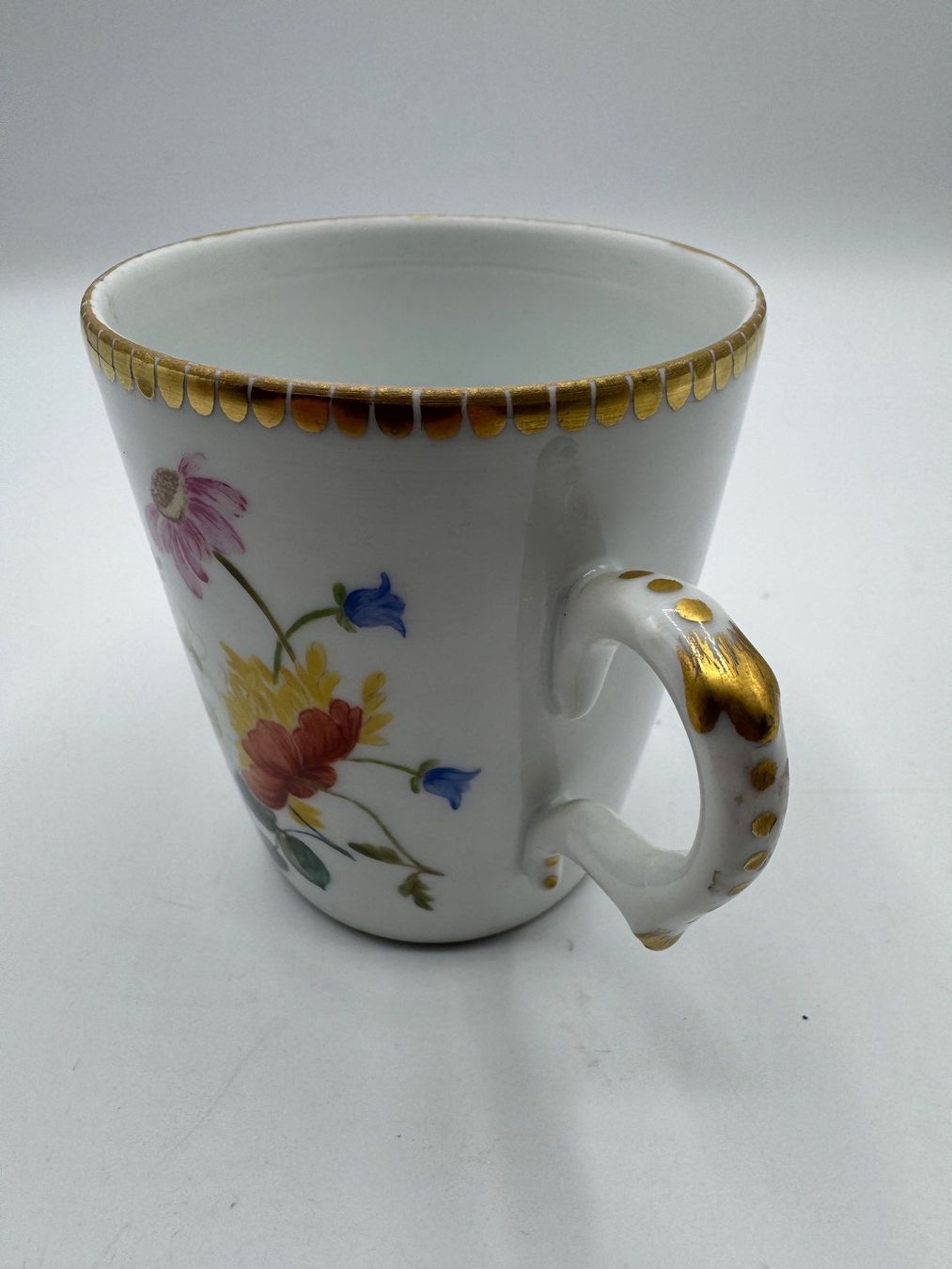 Tasses: Tasse mit Blumenmuster Goldrand – D'occasion à Sachseln par BONATI01 3