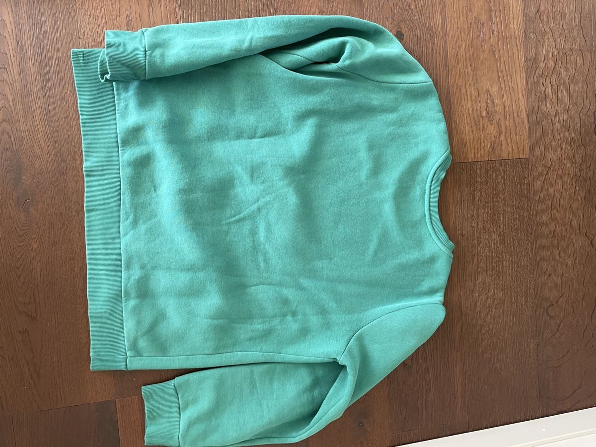 Maglioni & Felpe: Trendiger mint farbener Pullover mit "PINK"-Aufdruck – Usato da Busswil TG venduto da Bluewater02 1