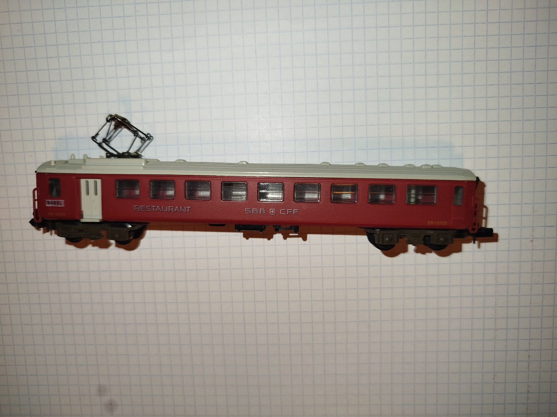 Arnold Modellini di ferrovie: Modelleisenbahn Spur N, Restaurantwagen SBB – Usato da Arnegg venduto da Urs07 2