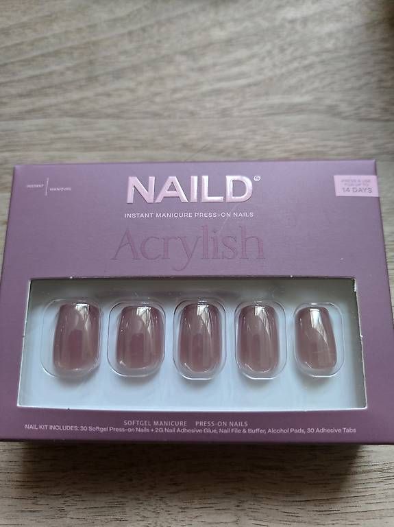 Ongles artificiels: Nail D Press on Nails – Neuf avec emballage d'origine à Hochwald par Susi036