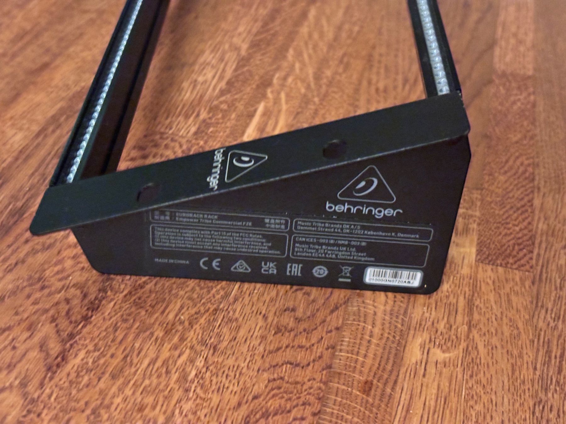 Behringer Musikinstrumente: behringer Eurorack Rack 3U/84HP – Neu (gemäss Beschreibung) aus Bern von dlm01 2