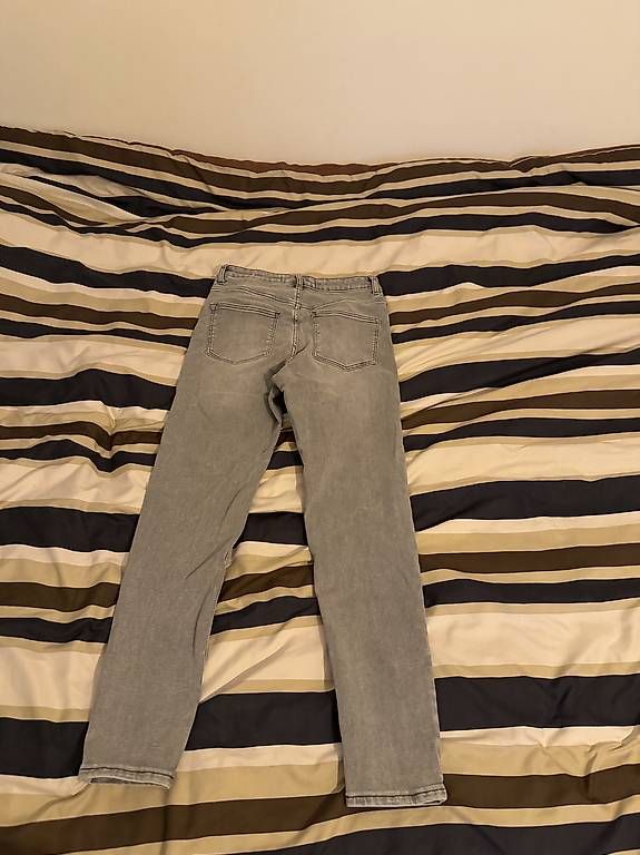 Jeans: Jean skinny  – Gebraucht aus Genève von dia_w9qp 1