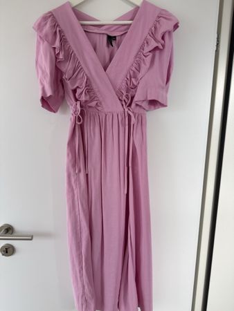 YAS Pink Dress - Ruffle Detail, V-Neck, Summer Dress!