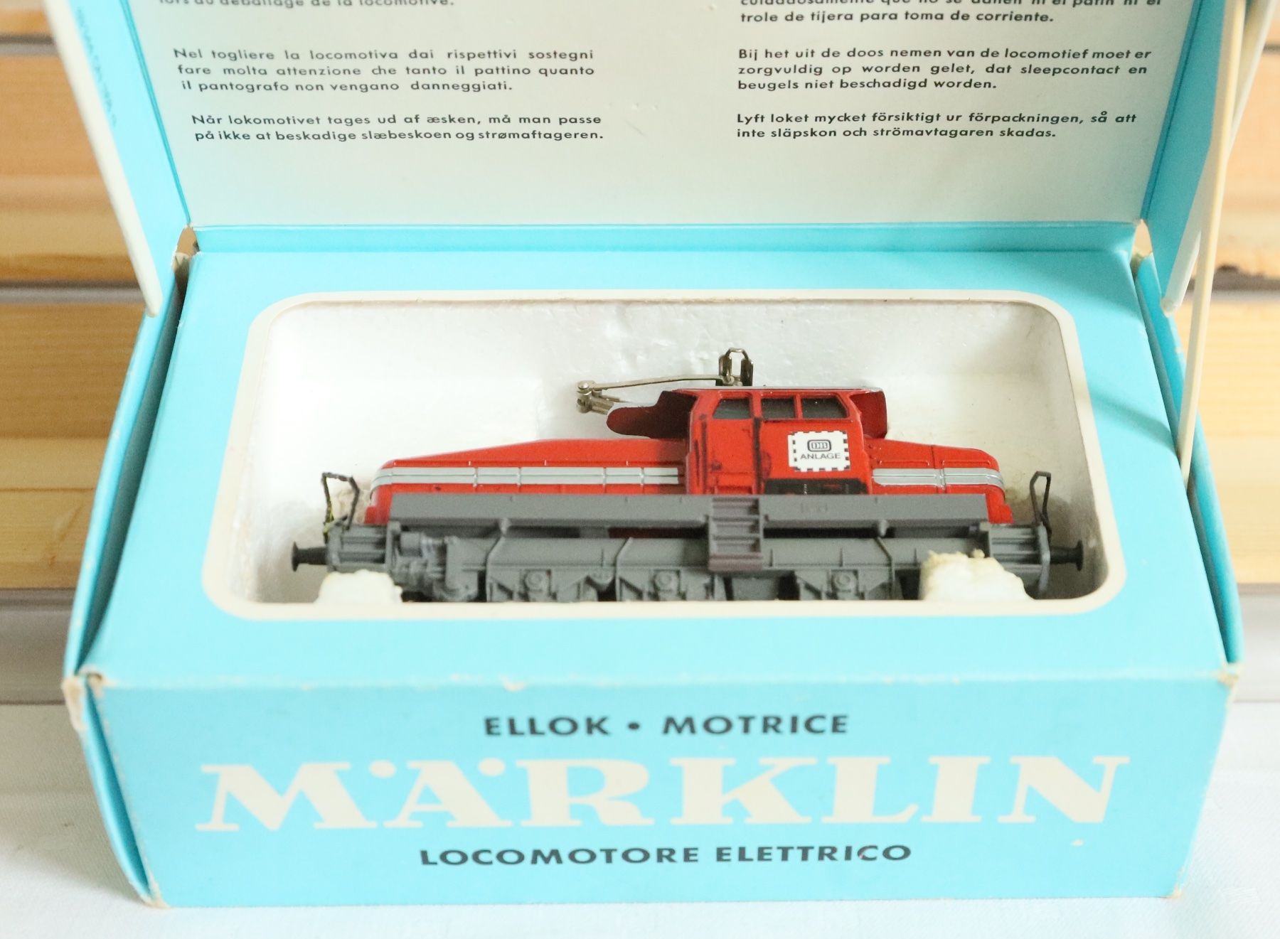 Märklin Modellini di ferrovie: Märklin H0 3044 E-Lok Typ EA 800 Wechselstrom – Nuovo (secondo la descrizione) da Ipsach venduto da locky55 5