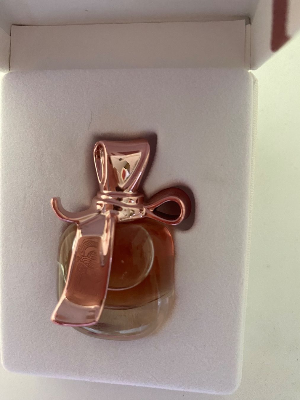 Nina Ricci Parfum & Eau de Toilette: Coffret miniature Nina Ricci eau de parfum – Neu und originalverpackt aus Bouveret von wes_7zll 1