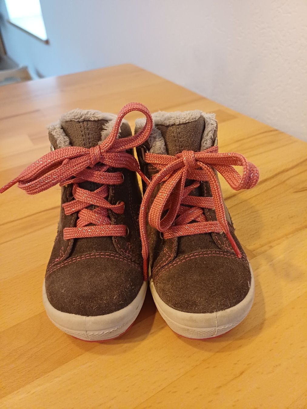 Superfit Chaussures garçon: Superfit Schuhe Grösse 22 – D'occasion à Walde AG par fashionstyles