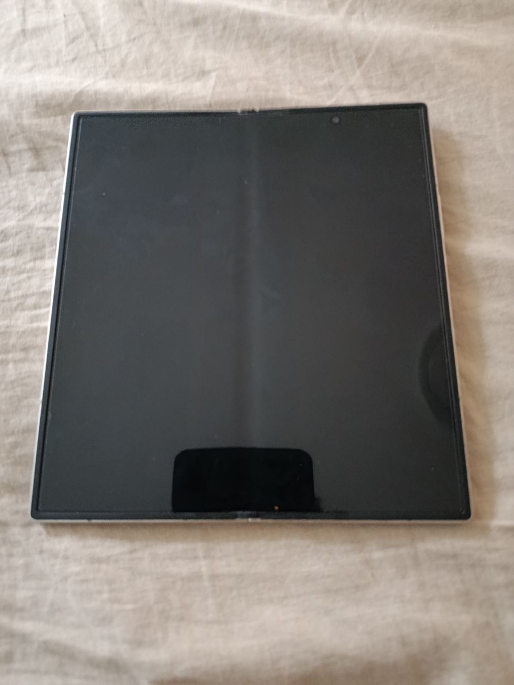 Samsung Telefoni cellulari / Smartphones: Samsung Galaxy Z Fold 7 Silver – Usato da Zürich venduto da kin_5jm2 1
