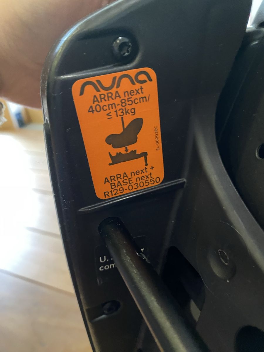 Nuna Seggiolini per auto: Nuna Arra Next Babyschale mit Isofixbase – Usato da Kradolf venduto da mir_xwd8 3