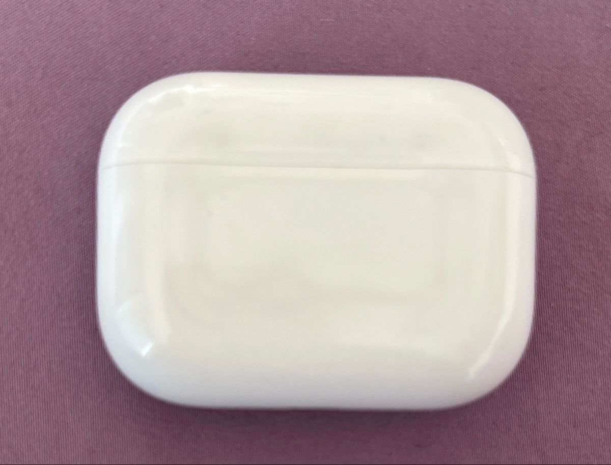 Apple Ladegerät: AirPods case  – Gebraucht aus Gansingen von mue_8kb9 2