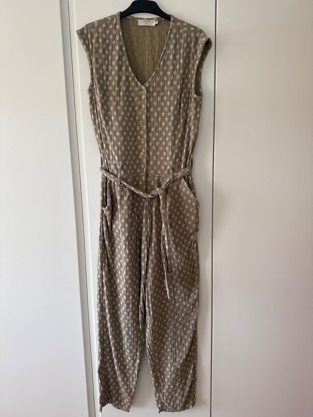 Tute: Cream Jumpsuit 38 – Usato da Wettingen venduto da Elmadale