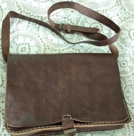 Vintage Ledertasche, Umhängetasche aus echtem Leder