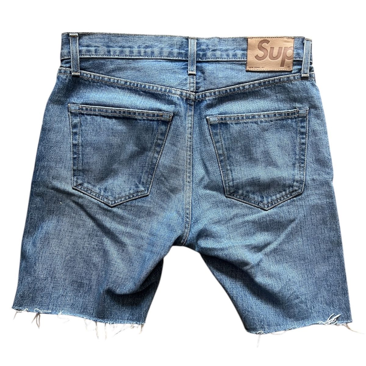 Supreme Jeans: Supreme Jeans Shorts, Grösse 30 – Gebraucht aus Breitenbach von ven_c95h 2