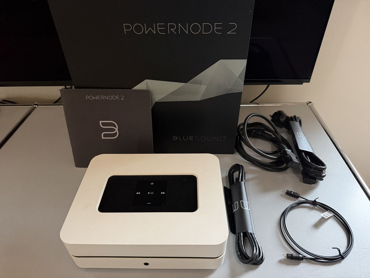 Bluesound Sistemi audio & multimediali: Lecteur streaming Bluesound Powernode 2 blanc complet – Usato da Neuchâtel venduto da Mel1966 1