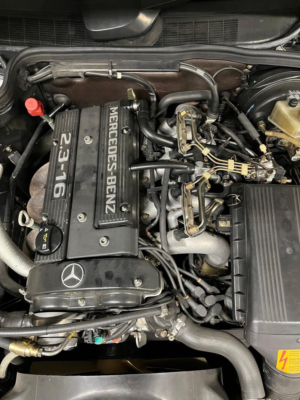 Mercedes-Benz Automobili: Mercedes Benz 190E 2.3 16v AMG – Usato da zermatt venduto da nidschimoto 9