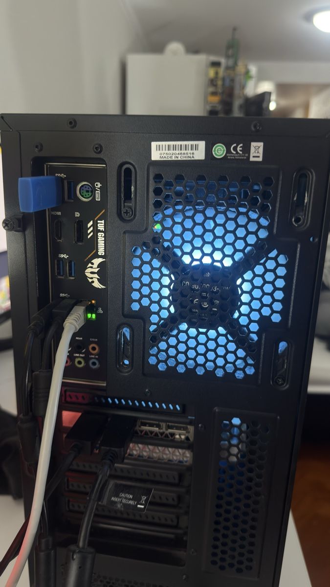 PCs: GAMING PC BUNDLE - AB 1 CHF – Gebraucht aus Neuchâtel von Bas_nkc5 5