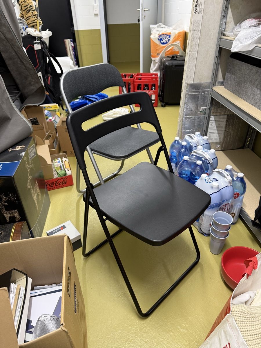 Sedie: Chair Plastic – Nuovo (secondo la descrizione) da Zürich venduto da llor.dell