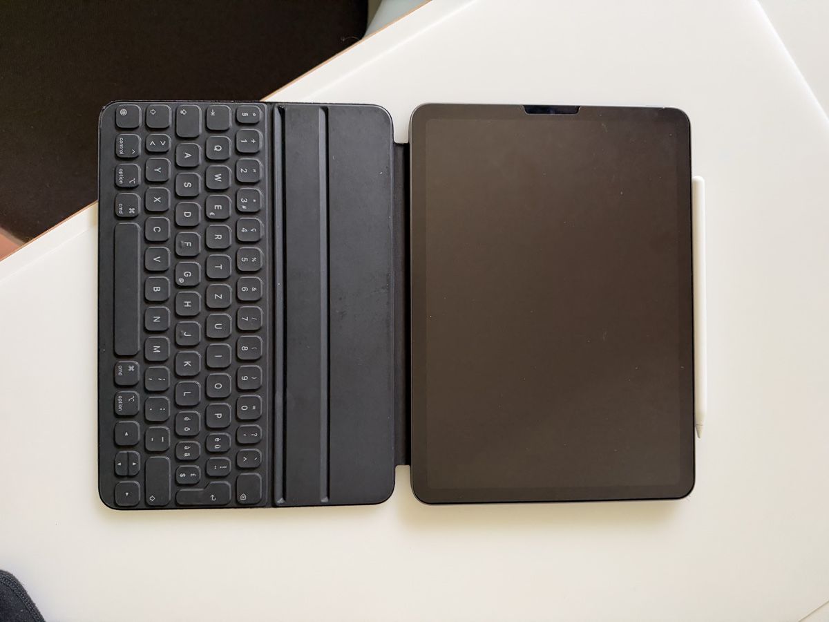 Apple Tablet PC: Ipad Air 5, 64 GB – Usato da Brunnen venduto da nin_zx2s