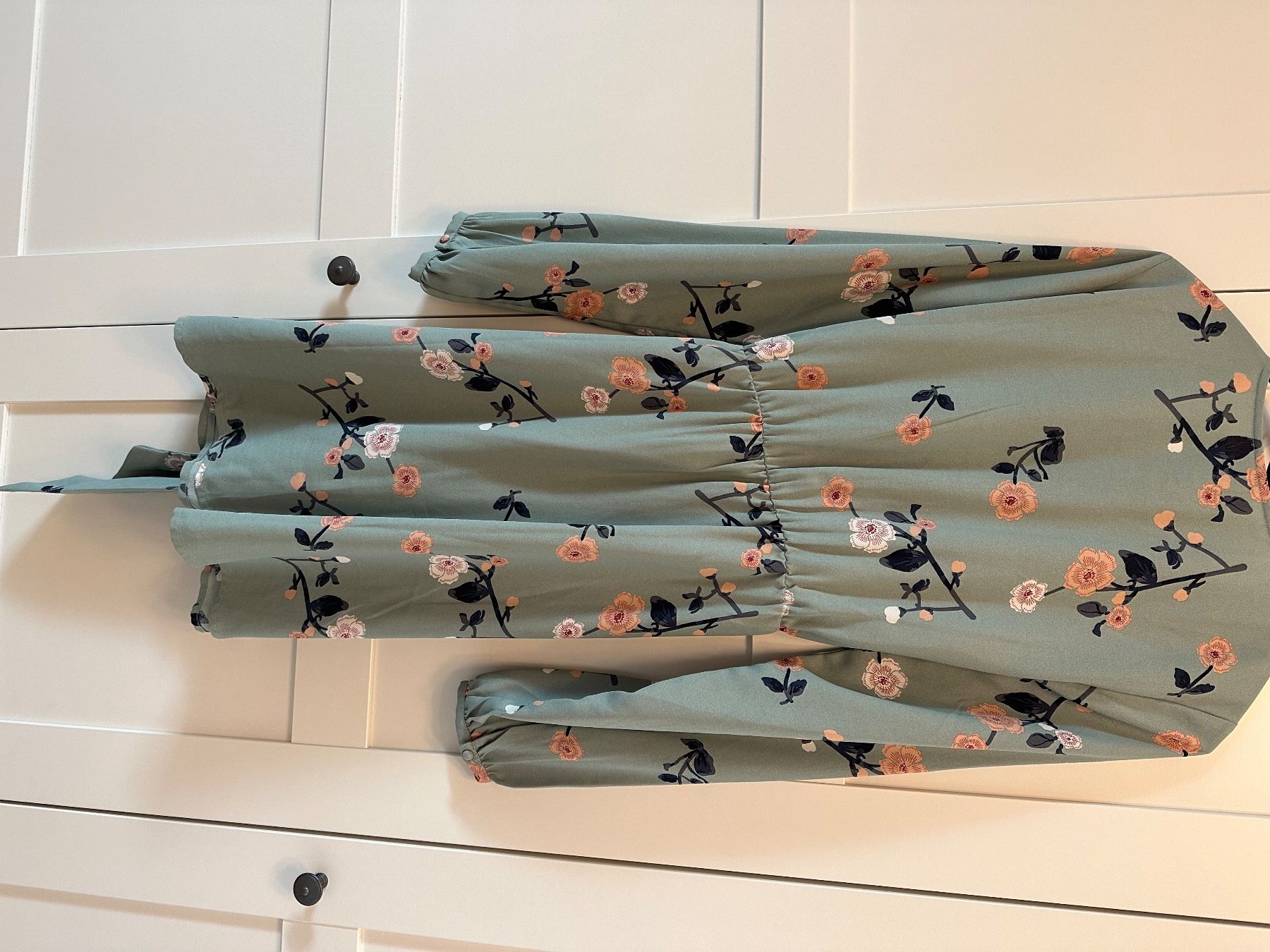 Vero Moda Vestiti: Kleid mit Blumenmuster – Usato da Adlikon venduto da Chbu84 1