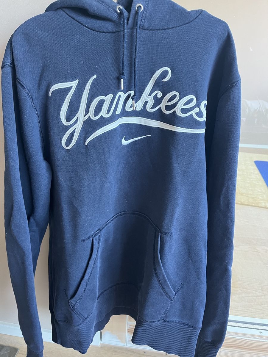 Nike Maglioni & Felpe: Vintage Nike Pullover – Usato da Luzern venduto da lar_q6jt 1