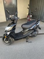 Scooter Benziner 50 cc 25 km/h 
