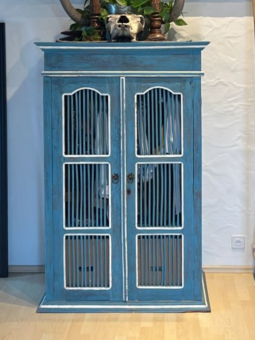 Armoires: Blauer indonesischer Schrank – D'occasion à Brugg AG par kja_86hm