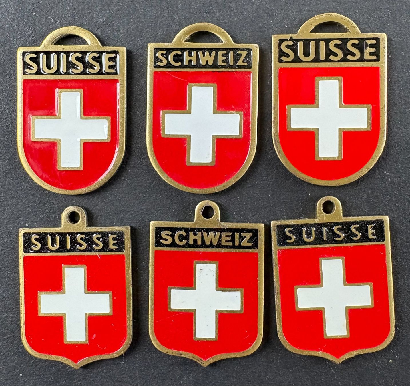 Swiss Placchette & Badge: LOT PLAKETTEN SCHWEIZ – Usato da Ostermundigen venduto da crazy-horse-1840