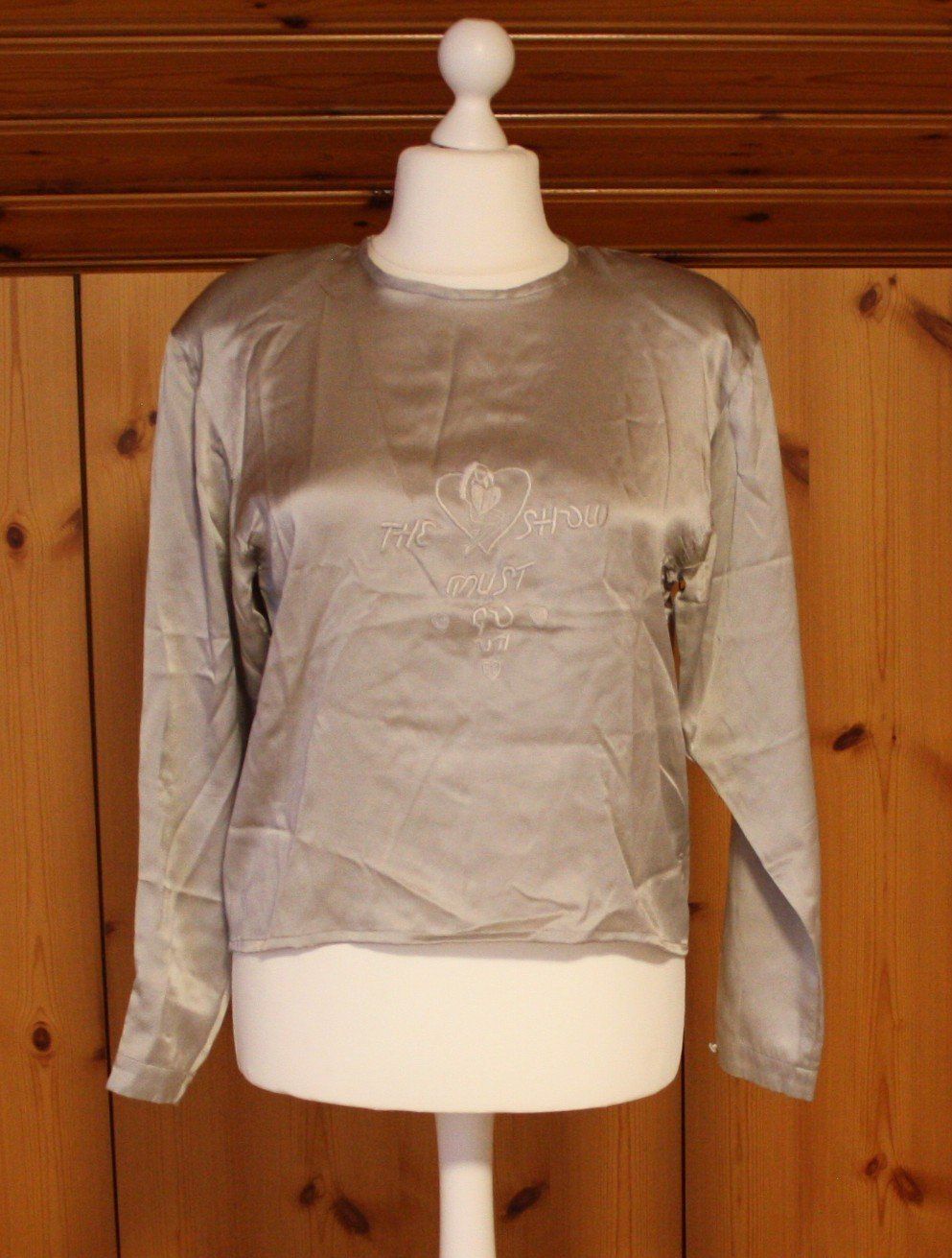 Camicette: Bluse ADVANCE Seide grau/silber Gr. M – Usato da Flüelen venduto da Diversicum-Vintage 2
