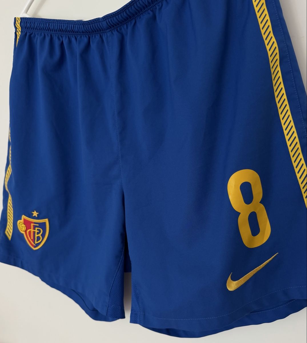 Nike Canottiere & Pantaloni: Fc Basel Nike Shorts 8 Huggel Heim  – Usato da Füllinsdorf venduto da hae_gt9l 2