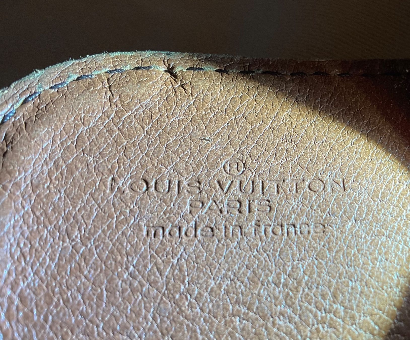 Louis Vuitton Taschen: Vuitton : Cartouchière des années 80 – Gebraucht aus Corseaux von Mililaforet75 8